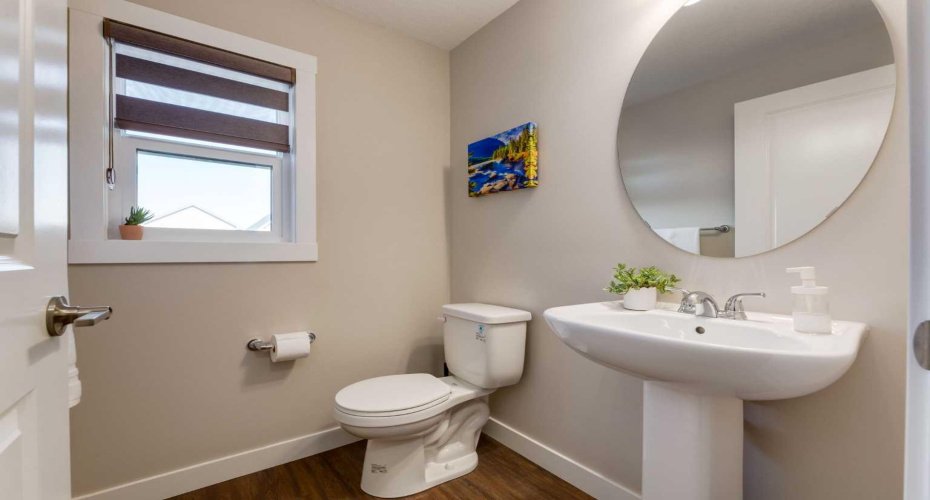 52 Lucas Street, Calgary, Alberta T3P 1N2, 5 Bedroom Bedrooms, 0 ,5 BathroomBathrooms,Residential,For Sale,Lucas,0,A2327423
