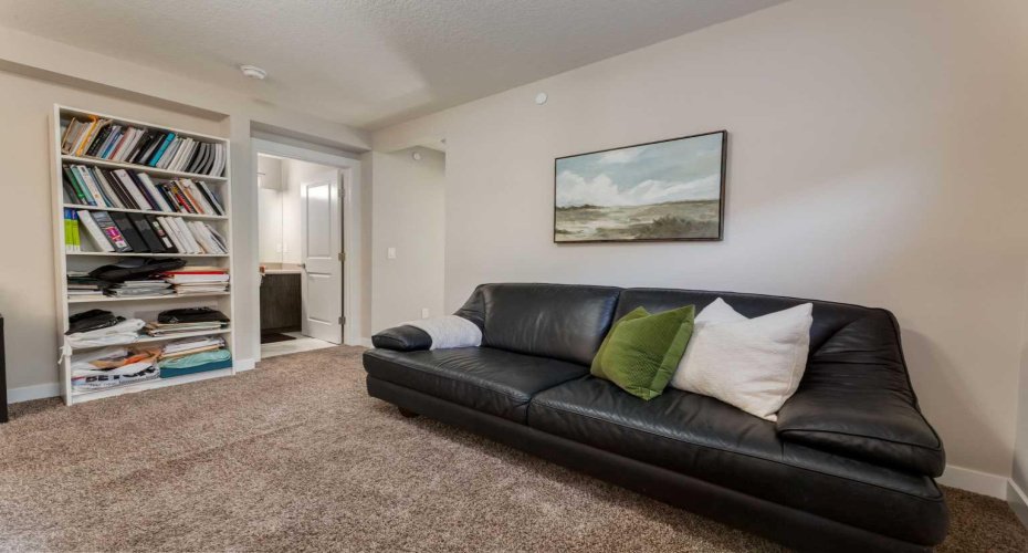 52 Lucas Street, Calgary, Alberta T3P 1N2, 5 Bedroom Bedrooms, 0 ,5 BathroomBathrooms,Residential,For Sale,Lucas,0,A2327423