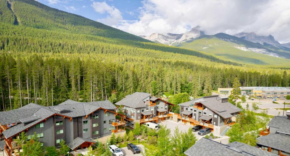 3000 Stewart Creek Drive, Canmore, Alberta T1W0G5, 3 Bedroom Bedrooms, 0 ,3 BathroomBathrooms,Residential,For Sale,Stewart Creek,0,A2327428