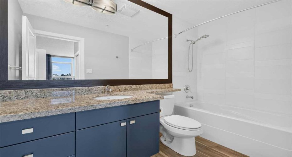 77 Spruce Place, Calgary, Alberta T3C 3X6, 2 Bedroom Bedrooms, 0 ,2 BathroomBathrooms,Residential,For Sale,Spruce,0,A2327430