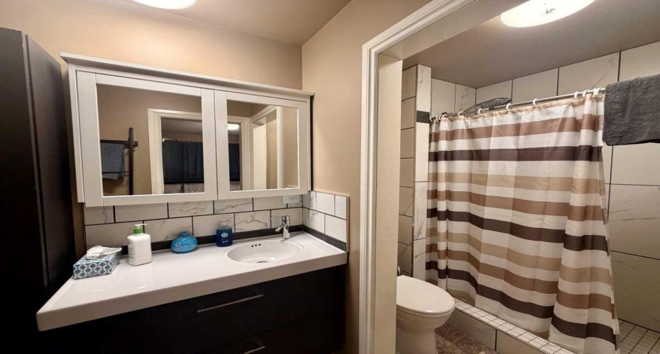 11514 101 Street, Peace River, Alberta T8S 1L9, 5 Bedroom Bedrooms, 0 ,3 BathroomBathrooms,Residential,For Sale,101,0,A2327432