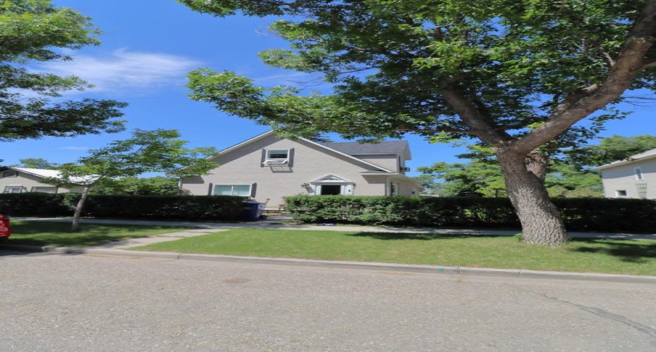2214 22 Street, Nanton, Alberta T0L 1R0, 3 Bedroom Bedrooms, 0 ,1 BathroomBathrooms,Residential,For Sale,22,0,A2327434