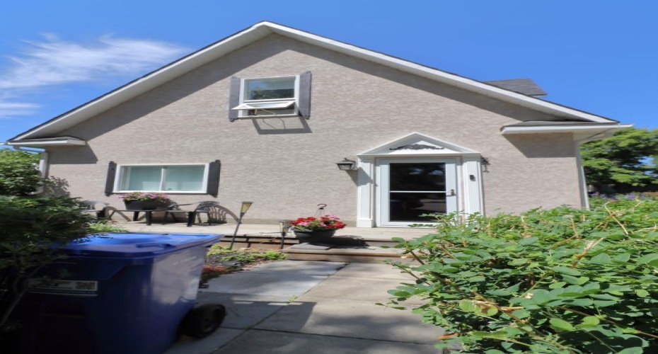 2214 22 Street, Nanton, Alberta T0L 1R0, 3 Bedroom Bedrooms, 0 ,1 BathroomBathrooms,Residential,For Sale,22,0,A2327434