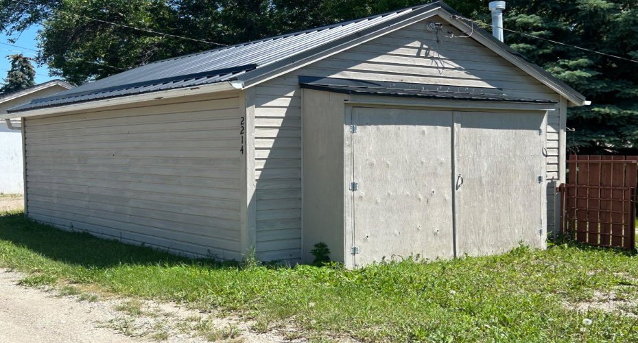 2214 22 Street, Nanton, Alberta T0L 1R0, 3 Bedroom Bedrooms, 0 ,1 BathroomBathrooms,Residential,For Sale,22,0,A2327434