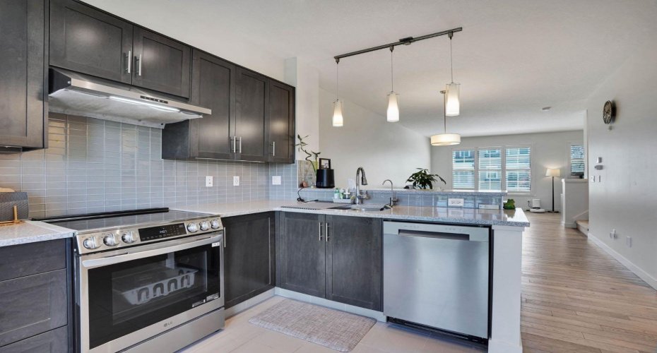 515 Nolanfield Villas, Calgary, Alberta T3R0T9, 2 Bedroom Bedrooms, 0 ,3 BathroomBathrooms,Residential,For Sale,Nolanfield,0,A2327446