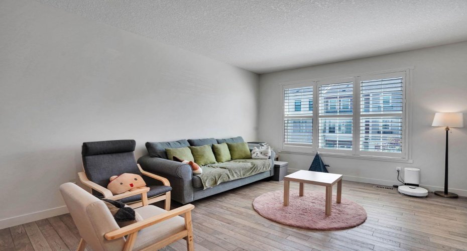 515 Nolanfield Villas, Calgary, Alberta T3R0T9, 2 Bedroom Bedrooms, 0 ,3 BathroomBathrooms,Residential,For Sale,Nolanfield,0,A2327446