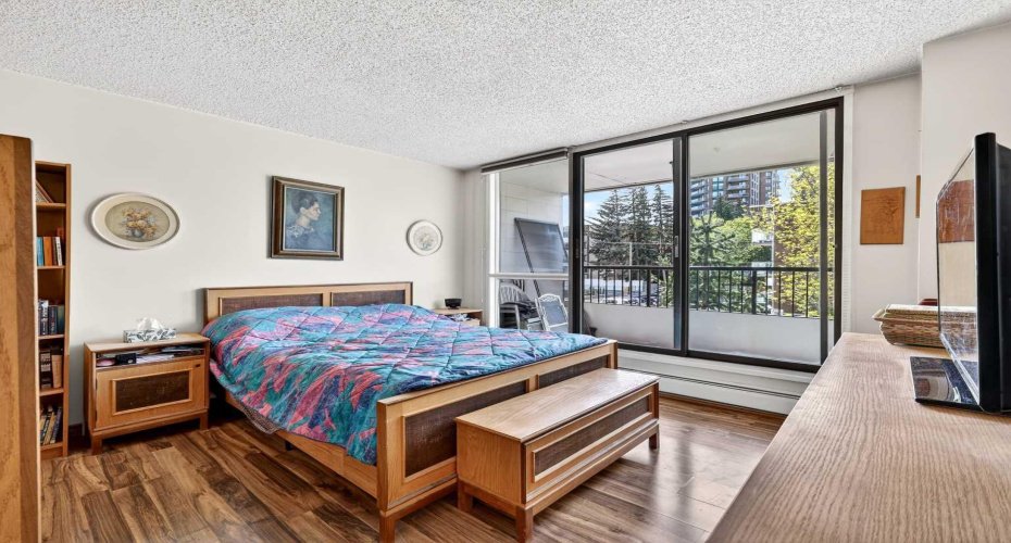 133 25 Avenue, Calgary, Alberta T2S 0K8, 2 Bedroom Bedrooms, 0 ,2 BathroomBathrooms,Residential,For Sale,25,0,A2327451