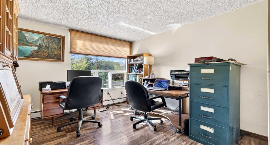 133 25 Avenue, Calgary, Alberta T2S 0K8, 2 Bedroom Bedrooms, 0 ,2 BathroomBathrooms,Residential,For Sale,25,0,A2327451