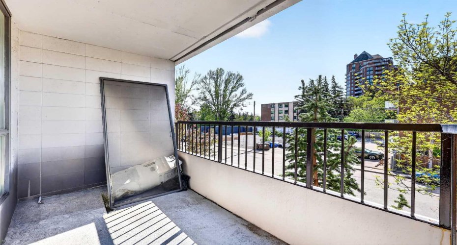 133 25 Avenue, Calgary, Alberta T2S 0K8, 2 Bedroom Bedrooms, 0 ,2 BathroomBathrooms,Residential,For Sale,25,0,A2327451