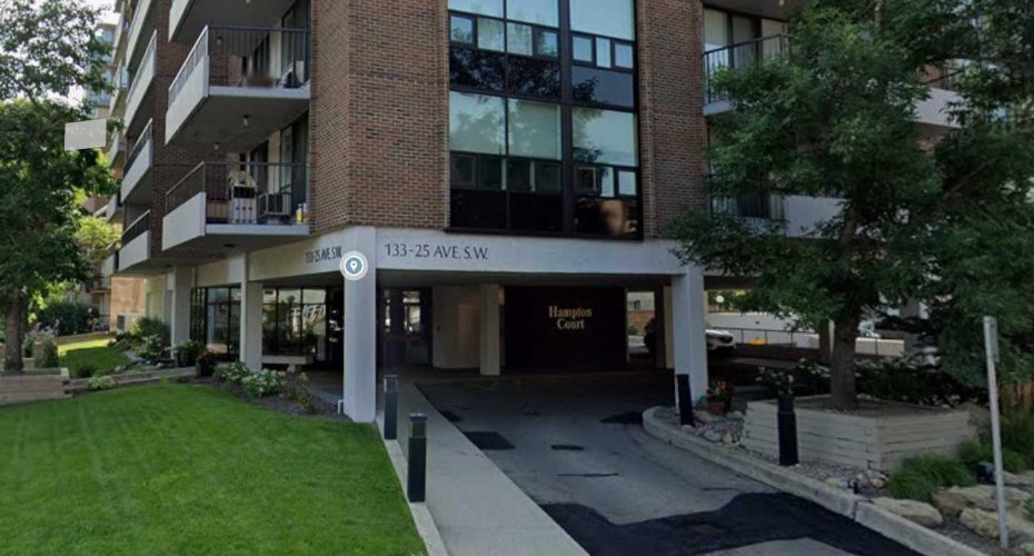 133 25 Avenue, Calgary, Alberta T2S 0K8, 2 Bedroom Bedrooms, 0 ,2 BathroomBathrooms,Residential,For Sale,25,0,A2327451