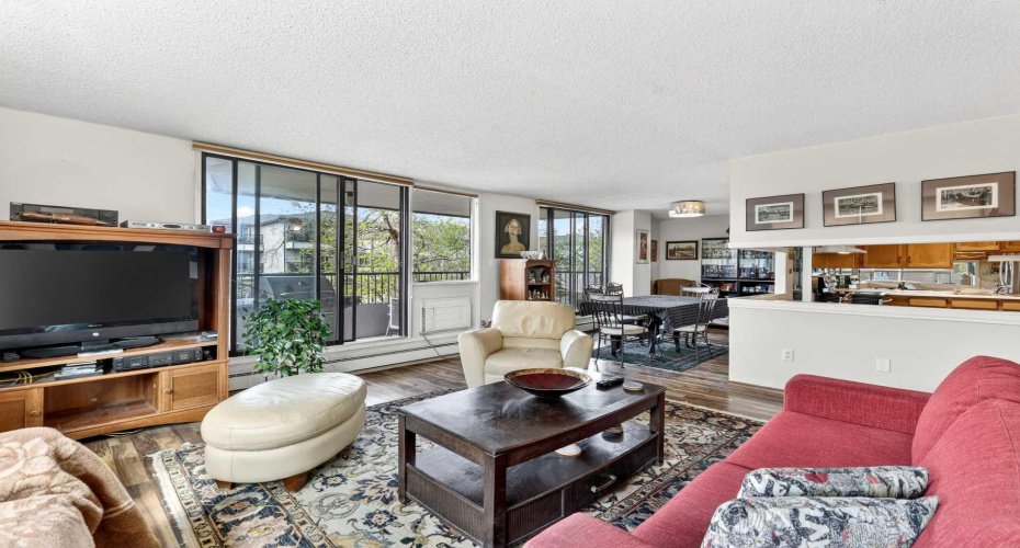 133 25 Avenue, Calgary, Alberta T2S 0K8, 2 Bedroom Bedrooms, 0 ,2 BathroomBathrooms,Residential,For Sale,25,0,A2327451