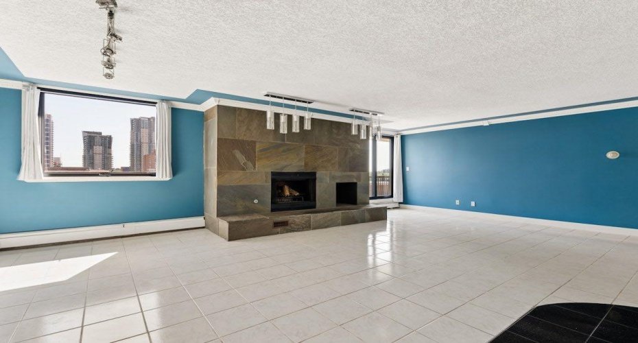 215 14 Avenue, Calgary, Alberta T2R0M2, 2 Bedroom Bedrooms, 0 ,2 BathroomBathrooms,Residential,For Sale,14,0,A2327459