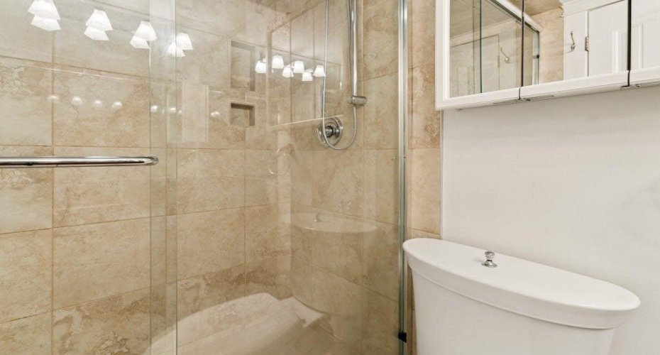 215 14 Avenue, Calgary, Alberta T2R0M2, 2 Bedroom Bedrooms, 0 ,2 BathroomBathrooms,Residential,For Sale,14,0,A2327459