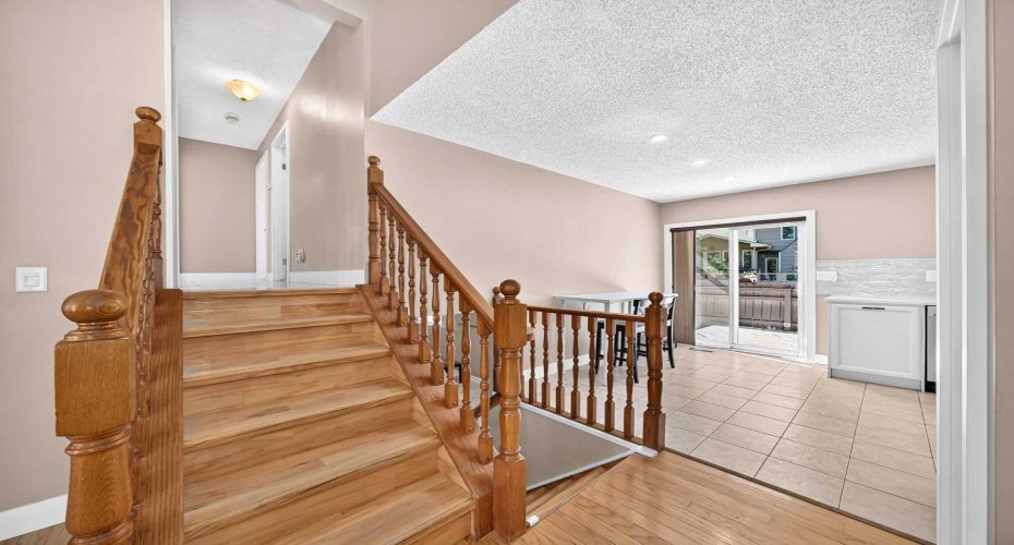 12 Sunvale Mews, Calgary, Alberta T2X 2P5, 4 Bedroom Bedrooms, 0 ,3 BathroomBathrooms,Residential,For Sale,Sunvale,0,A2327465