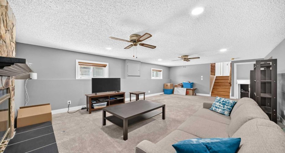 12 Sunvale Mews, Calgary, Alberta T2X 2P5, 4 Bedroom Bedrooms, 0 ,3 BathroomBathrooms,Residential,For Sale,Sunvale,0,A2327465