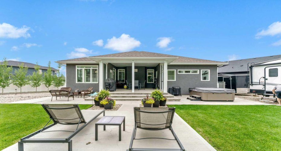 215 Hamptons Crescent, Medicine Hat, Alberta T1B0P4, 5 Bedroom Bedrooms, 0 ,4 BathroomBathrooms,Residential,For Sale,Hamptons,0,A2327468