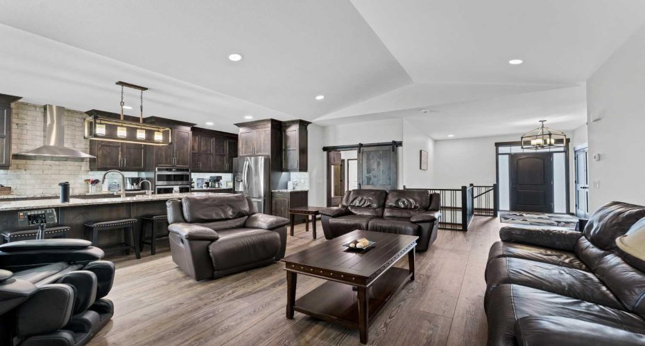 215 Hamptons Crescent, Medicine Hat, Alberta T1B0P4, 5 Bedroom Bedrooms, 0 ,4 BathroomBathrooms,Residential,For Sale,Hamptons,0,A2327468