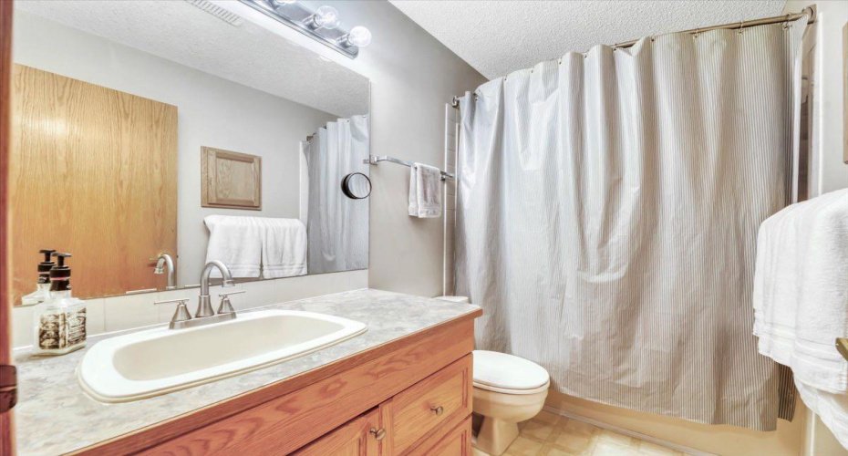 418 1 Avenue, Diamond Valley, Alberta T0L0H0, 3 Bedroom Bedrooms, 0 ,2 BathroomBathrooms,Residential,For Sale,1,0,A2327477