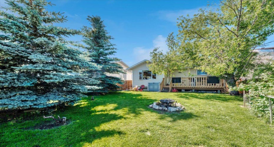 418 1 Avenue, Diamond Valley, Alberta T0L0H0, 3 Bedroom Bedrooms, 0 ,2 BathroomBathrooms,Residential,For Sale,1,0,A2327477