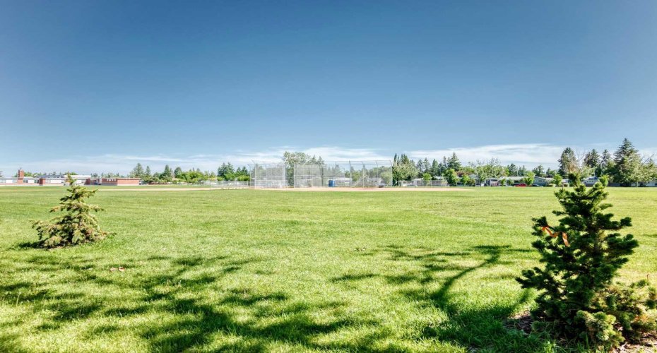 4932 8 Avenue, Calgary, Alberta T3C 0H3, 4 Bedroom Bedrooms, 0 ,2 BathroomBathrooms,Residential,For Sale,8,0,A2327478