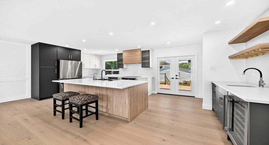 4932 8 Avenue, Calgary, Alberta T3C 0H3, 4 Bedroom Bedrooms, 0 ,2 BathroomBathrooms,Residential,For Sale,8,0,A2327478