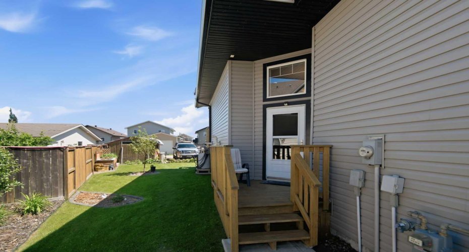 Side Exterior Deck and Entry