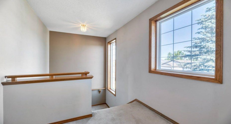 7 Springs Crescent, Airdrie, Alberta T4A 2C2, 3 Bedroom Bedrooms, 0 ,3 BathroomBathrooms,Residential,For Sale,Springs,0,A2327506