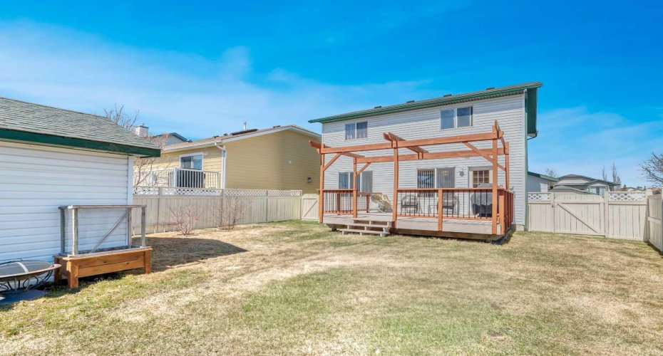 7 Springs Crescent, Airdrie, Alberta T4A 2C2, 3 Bedroom Bedrooms, 0 ,3 BathroomBathrooms,Residential,For Sale,Springs,0,A2327506