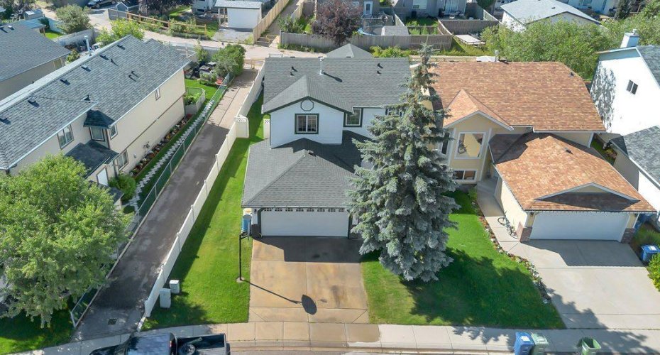7 Springs Crescent, Airdrie, Alberta T4A 2C2, 3 Bedroom Bedrooms, 0 ,3 BathroomBathrooms,Residential,For Sale,Springs,0,A2327506