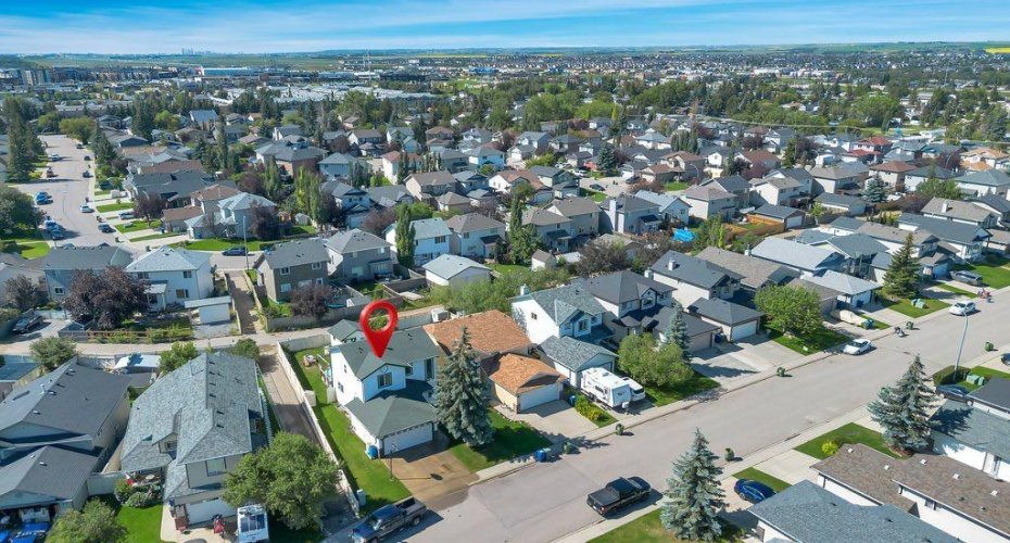 7 Springs Crescent, Airdrie, Alberta T4A 2C2, 3 Bedroom Bedrooms, 0 ,3 BathroomBathrooms,Residential,For Sale,Springs,0,A2327506