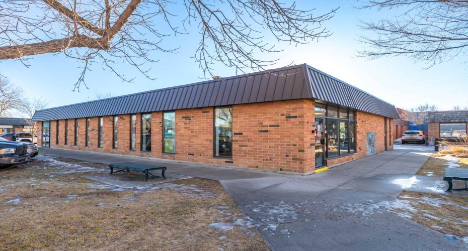 121 1 Street, High River, Alberta T1V 1M3, 0 , 0 ,0,Commercial,For Lease,1,0,A2327507