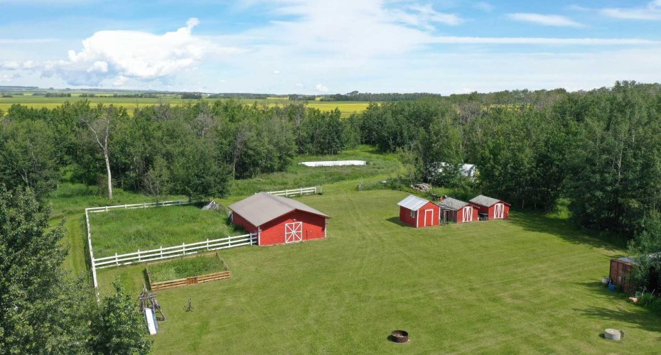 43032 714 Township, Rural Grande Prairie No. 1, County of, Alberta T8X4B4, 4 Bedroom Bedrooms, 0 ,2 BathroomBathrooms,Residential,For Sale,714,0,A2327519