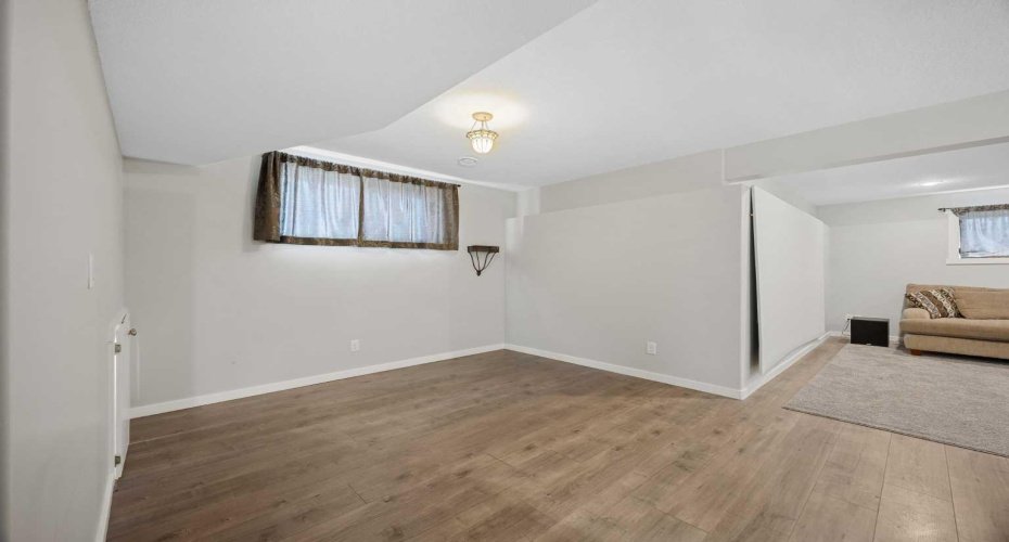 1019 Shantz Place, Crossfield, Alberta T0M0S0, 3 Bedroom Bedrooms, 0 ,4 BathroomBathrooms,Residential,For Sale,Shantz,0,A2327535