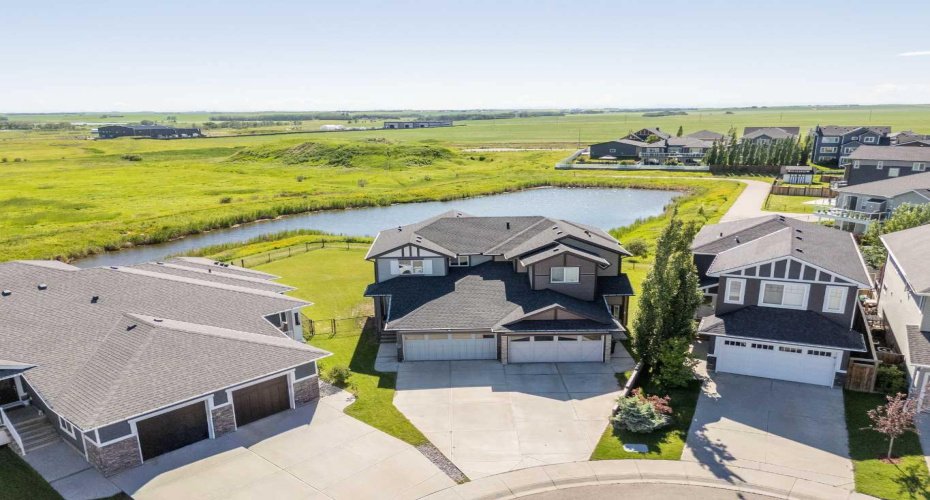 1019 Shantz Place, Crossfield, Alberta T0M0S0, 3 Bedroom Bedrooms, 0 ,4 BathroomBathrooms,Residential,For Sale,Shantz,0,A2327535
