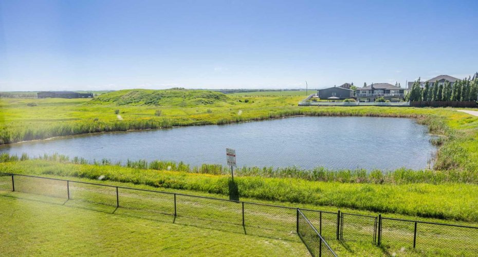 1019 Shantz Place, Crossfield, Alberta T0M0S0, 3 Bedroom Bedrooms, 0 ,4 BathroomBathrooms,Residential,For Sale,Shantz,0,A2327535