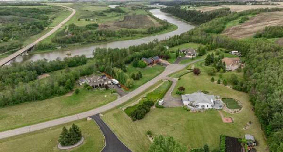 26110 Highway 11, Rural Red Deer County, Alberta T4E1C2, 3 Bedroom Bedrooms, 0 ,3 BathroomBathrooms,Residential,For Sale,Highway 11,0,A2327541