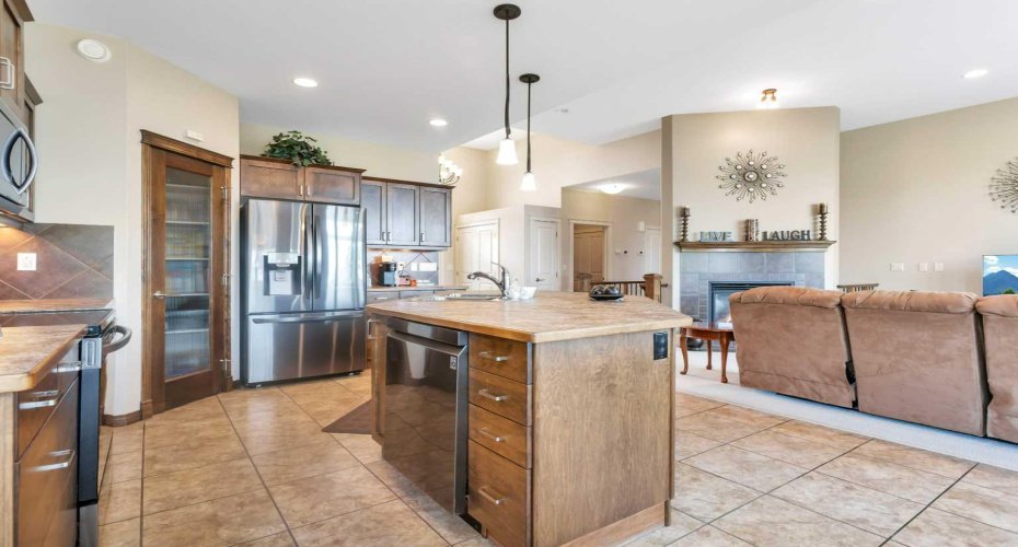 15 Liberty Place, Sylvan Lake, Alberta T4S 0A2, 5 Bedroom Bedrooms, 0 ,3 BathroomBathrooms,Residential,For Sale,Liberty,0,A2327554