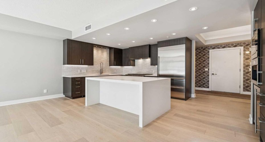 Beautiful open kitchen.