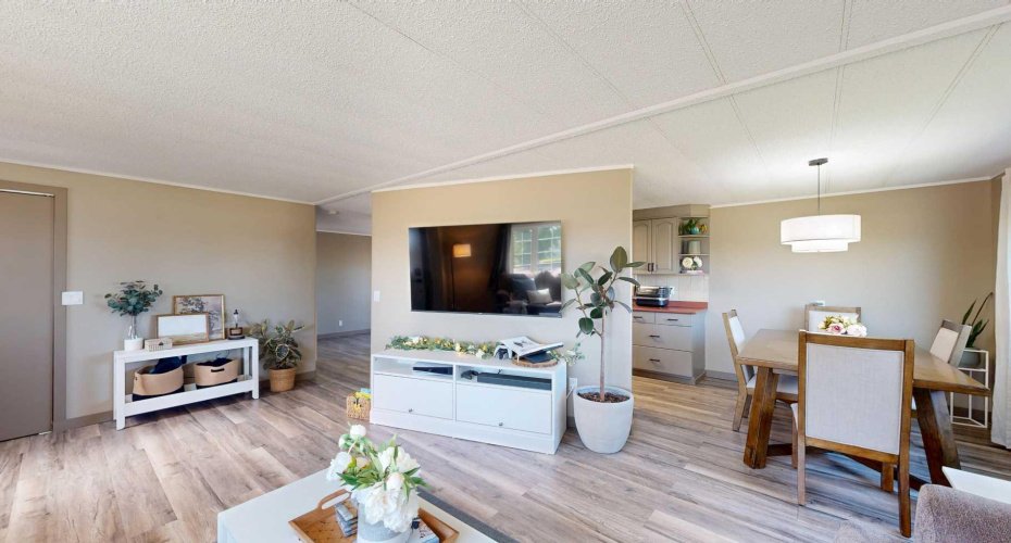 222 Berry Street, Halkirk, Alberta T0C 1M0, 3 Bedroom Bedrooms, 0 ,2 BathroomBathrooms,Residential,For Sale,Berry Street,0,A2327558