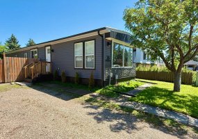 36 Big Hill Way, Airdrie, Alberta T4A1M7, 3 Bedrooms Bedrooms, ,1 BathroomBathrooms,Residential,For Sale,Big Hill,A2327569 36 Big Hill Way, Airdrie, Alberta T4A1M7, 3 Bedrooms Bedrooms, ,1 BathroomBathrooms,Residential,For Sale,Big Hill,A2327569