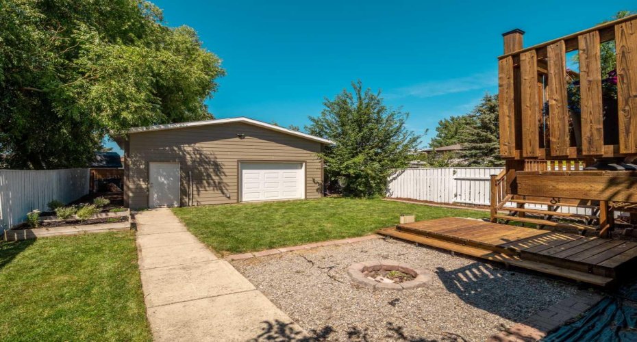 2128 18 Avenue, Coaldale, Alberta T1M 1K6, 3 Bedroom Bedrooms, 0 ,3 BathroomBathrooms,Residential,For Sale,18,0,A2327570