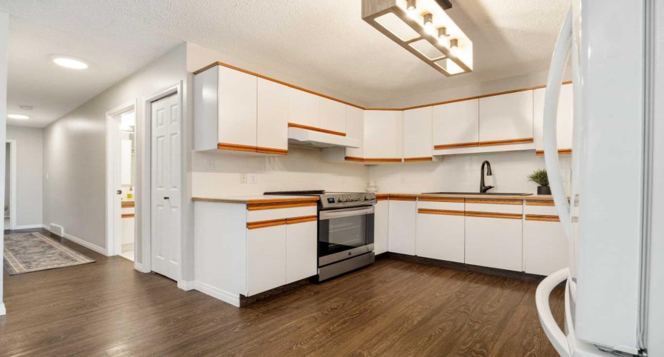 2128 18 Avenue, Coaldale, Alberta T1M 1K6, 3 Bedroom Bedrooms, 0 ,3 BathroomBathrooms,Residential,For Sale,18,0,A2327570