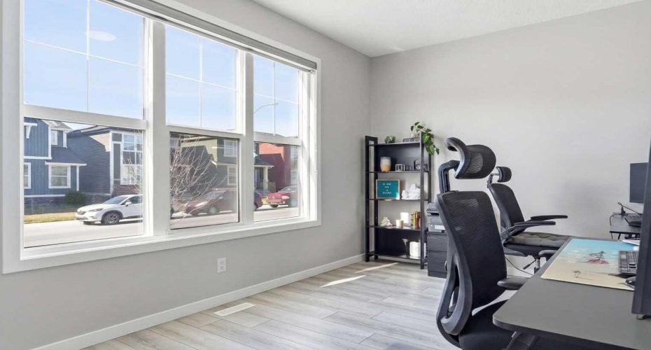 Main Floor Bedroom / Office - 13'11" X 8'X10"