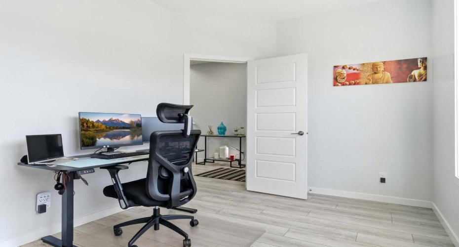 Main Floor Bedroom / Office - 13'11" X 8'X10"