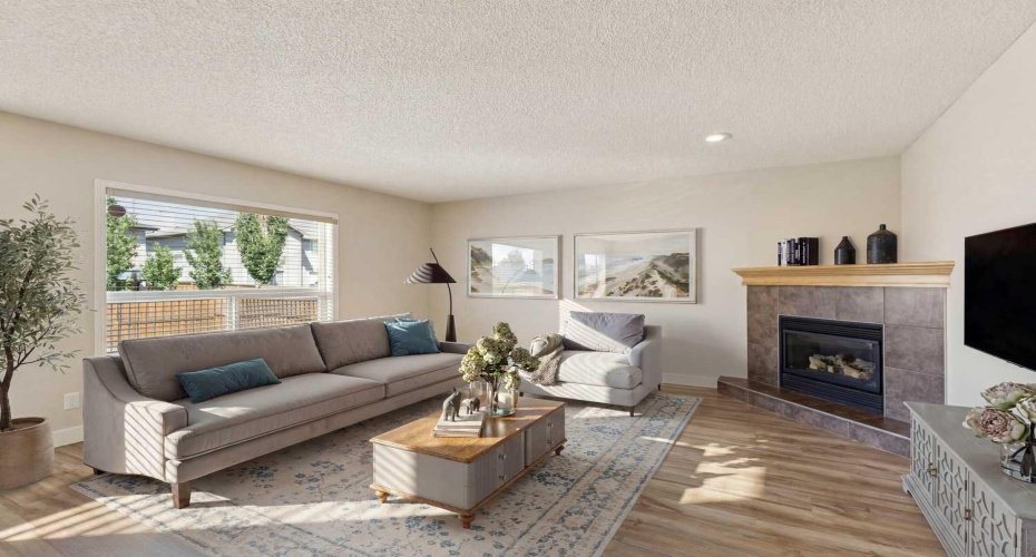225 West Lakeview Drive, Chestermere, Alberta T1X1S1, 3 Bedrooms Bedrooms, ,3 BathroomsBathrooms,Residential,For Sale,West Lakeview,A2327594