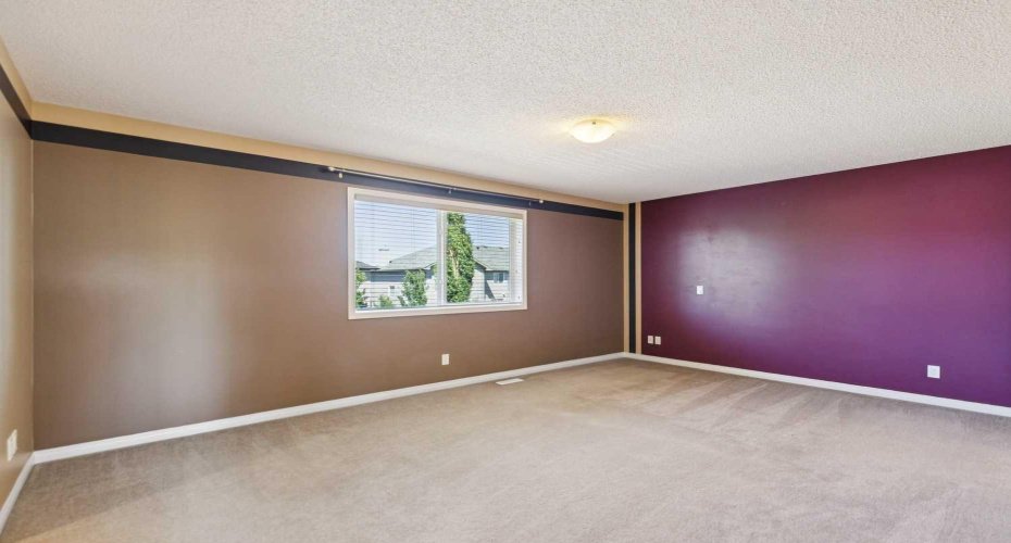 225 West Lakeview Drive, Chestermere, Alberta T1X1S1, 3 Bedrooms Bedrooms, ,3 BathroomsBathrooms,Residential,For Sale,West Lakeview,A2327594