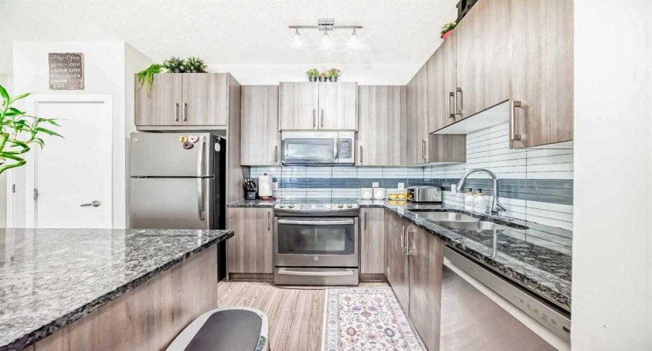 12 Sage Hill Terrace, Calgary, Alberta T3R0W6, 2 Bedroom Bedrooms, 0 ,2 BathroomBathrooms,Residential,For Sale,Sage Hill,0,A2327620