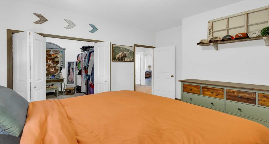 136 Allen Crescent, Vulcan, Alberta T0L 2B0, 5 Bedroom Bedrooms, 0 ,3 BathroomBathrooms,Residential,For Sale,Allen,0,A2327634