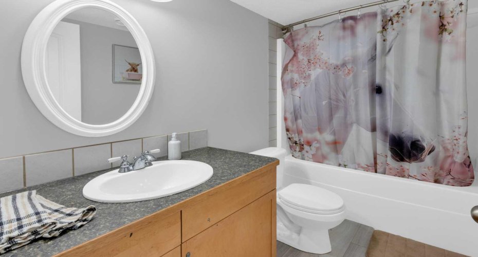 136 Allen Crescent, Vulcan, Alberta T0L 2B0, 5 Bedroom Bedrooms, 0 ,3 BathroomBathrooms,Residential,For Sale,Allen,0,A2327634