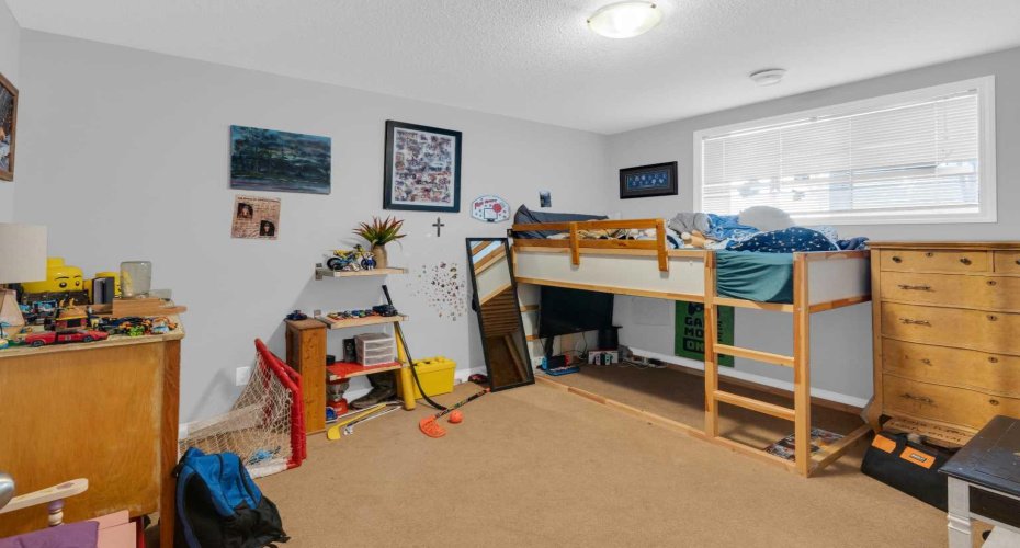 136 Allen Crescent, Vulcan, Alberta T0L 2B0, 5 Bedroom Bedrooms, 0 ,3 BathroomBathrooms,Residential,For Sale,Allen,0,A2327634